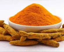 सर्दी आणि खोकल्यापासून कर्करोगापर्यंतच्या आजारांशी लढण्यास फायदेशीर हळद