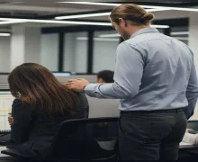 Mumbai : बंदुकीच्या धाकावर कपडे उतरवले ! औषध कंपनीच्या प्रमुखावर व्यावसायिक महिलेचा गंभीर आरोप