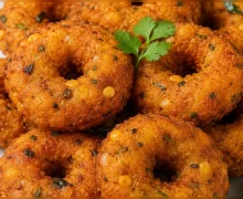 ''मसाला वडा''दक्षिण भारतातील लोकप्रिय आणि कुरकुरीत स्नॅक रेसिपी