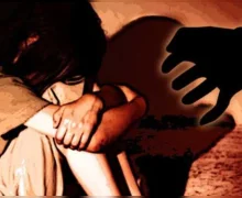 டெல்லியில்  18 வயது மருத்துவ மாணவி பாலியல் வன்கொடுமை: நண்பர்களே ஆபாச வீடியோ மிரட்டல்: முக்கிய குற்றவாளி தலைமறைவு!