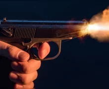 திருமணமான தாய்மாமா மகளை உறவுக்கு அழைத்த இளைஞர்.. சம்மதிக்காததால் துப்பாக்கியால் சுட்டு கொலை..!