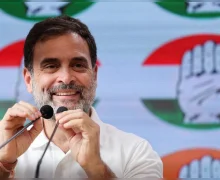 டிரம்பை எதிர்த்து கேள்வி கேட்கும் தைரியம் பிரதமர் மோடிக்கு இல்லை: ராகுல் காந்தி விமர்சனம்