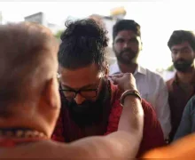 காந்தாரா சாப்டர் 1 வசூல் சாதனை! ராமேஸ்வரத்தில் தரிசனம் செய்த ரிஷப் ஷெட்டி!