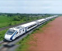 வந்தே பாரத், தேஜஸ் ரயில்களில் உணவு கட்டாயமா? பயணிகள் மத்தியில் குழப்பம்!