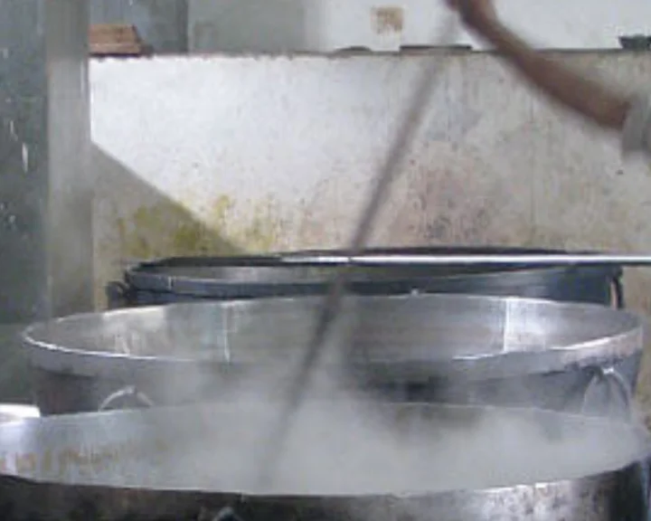 Punjab: Sevadar falls into boiling potato vessel in Langar Hall of Golden Temple; suffers 70 percent burns