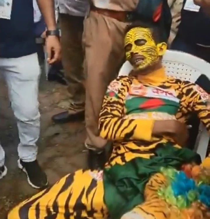 indian fans beat bangladeshi fan in kanpur news