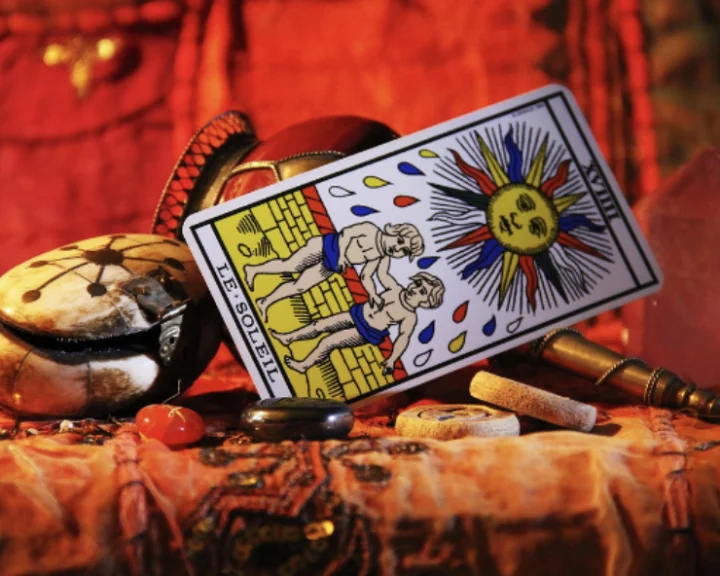 Is There Any Correlation Between Vedic Symbols and Tarot Cards?
