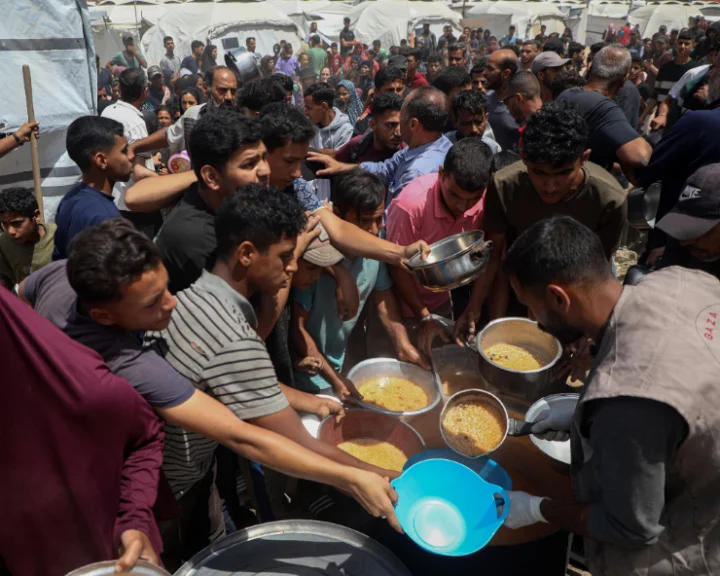 Gazans testify that Hamas arbitrarily shoots people and masks it as IDF attacks to block all aid