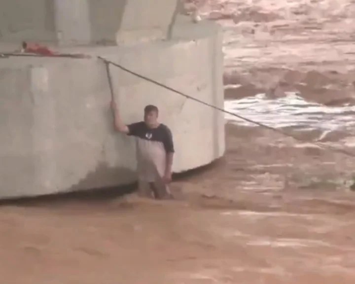 J&K: Traffic restored on Jammu-Srinagar NH, labourer rescued from River Tawi (VIDEOS)