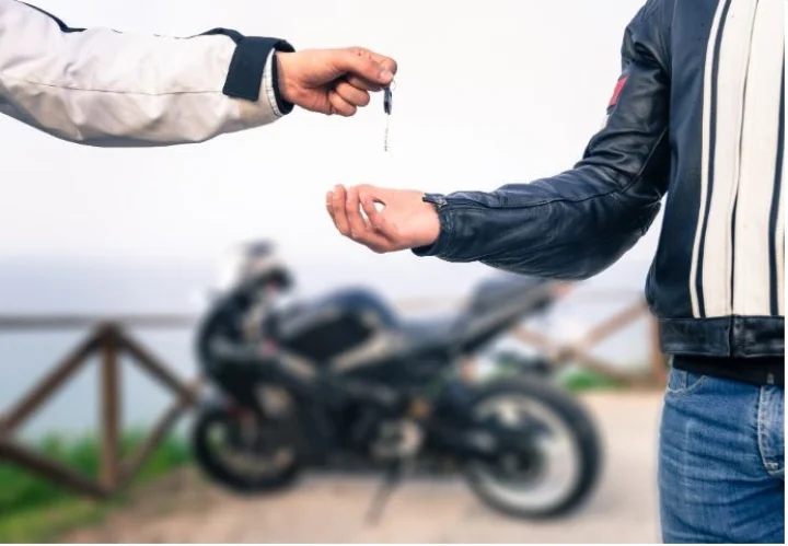 How Does Cashless Claim Work in Bike Insurance?
