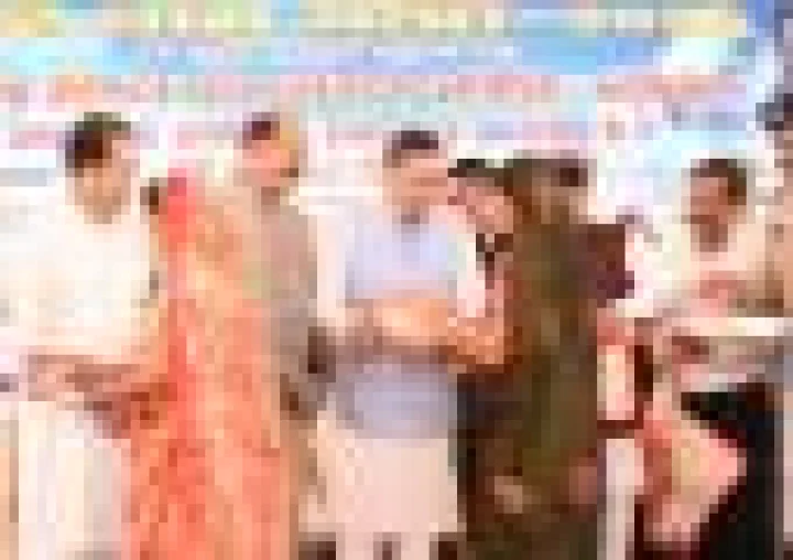 Chief Minister Flags Off Buses for Char Dham Yatra from Rishikesh