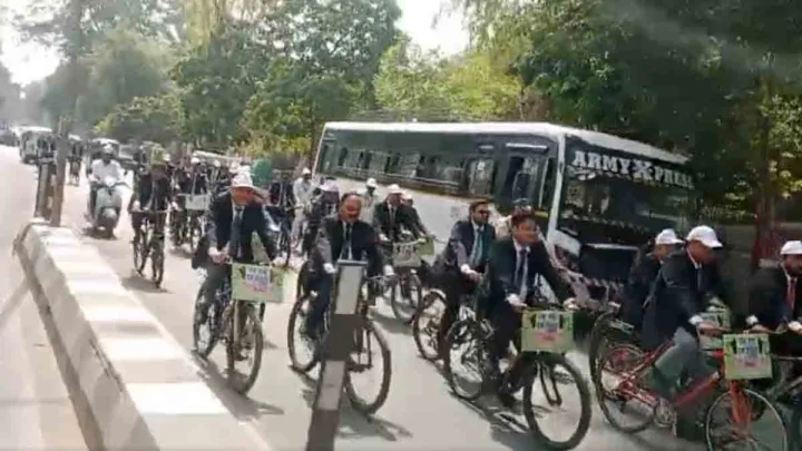 70 Lucknow Judges Cycle to Court to Spread Fuel Saving Awareness