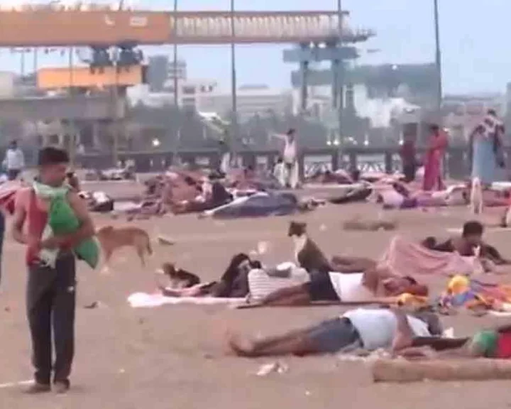 Mumbai: Hundreds Spend Nights on Versova Beach to Escape Intense Heat; Here's When Rain Will Arrive
