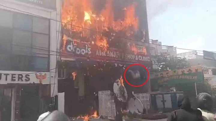 Lucknow Coaching Centre Fire Kills 14; Students Jump From First Floor as Massive Blaze Engulfs Building (VIDEO)