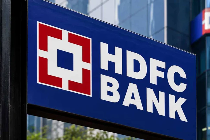 Nine Of Top-10 Firms Lose Rs 2.74 Trillion in Market Cap; HDFC Bank Sees Biggest Decline