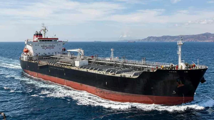 India’s Fossil Fuel Import Bill Rises $22 Billion Amid Hormuz Crisis