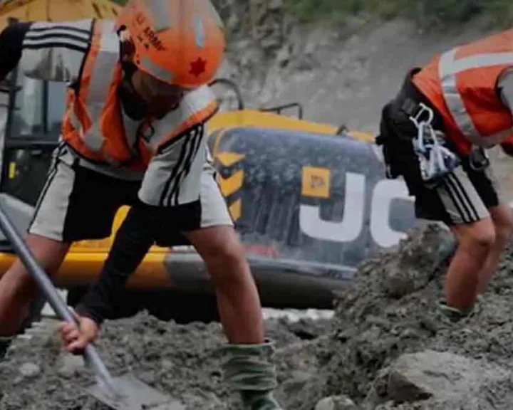 Nepal issues fresh flood warning as 3,000 still missing, death toll rises to 734