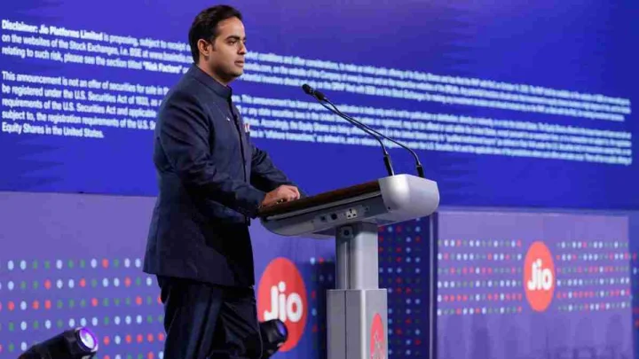2.5 Lakh Crore rupees on stake before IPO opening of Jio, Demand rises 8 fold