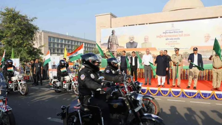 Gujarat CM Bhupendra Patel Flags Off Gandhinagar Bike Rally for Drug-Free India