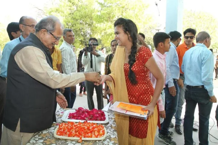 ૫રીક્ષાઓ