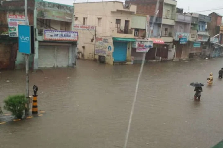 અમદાવાદ