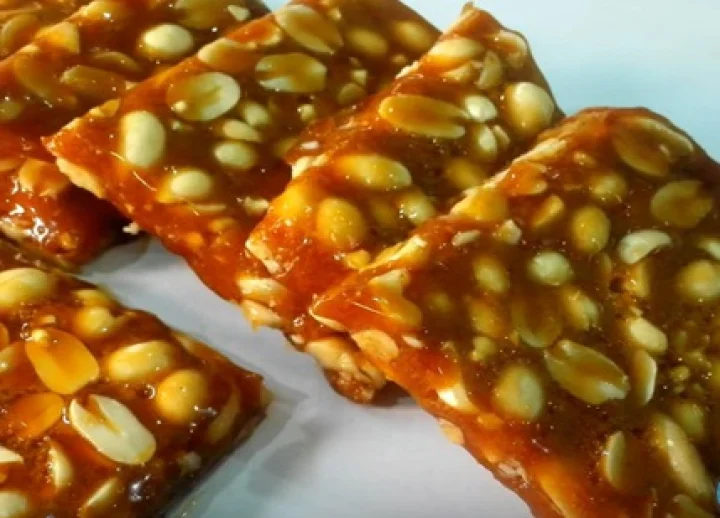 સીંગદાણાની ચિક્કી