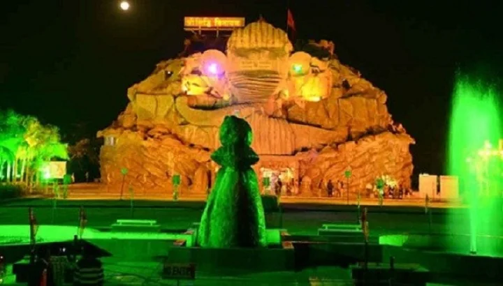 સિદ્ધિ વિનાયક મંદિર   વાત્રક નદી