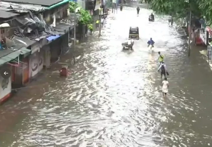 Mumbai Rain Photo
