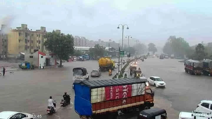 monsoon in vadodara photos