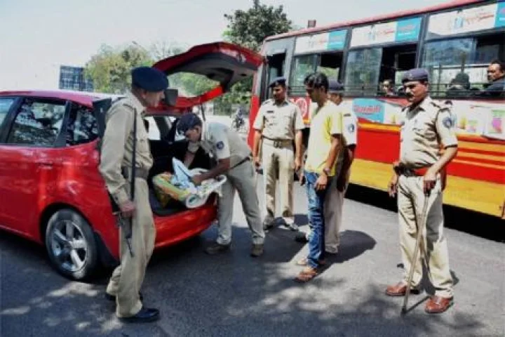 370 હટ્યા બાદ ગુજરાતમાં હાઇ એલર્ટના આદેશઃ