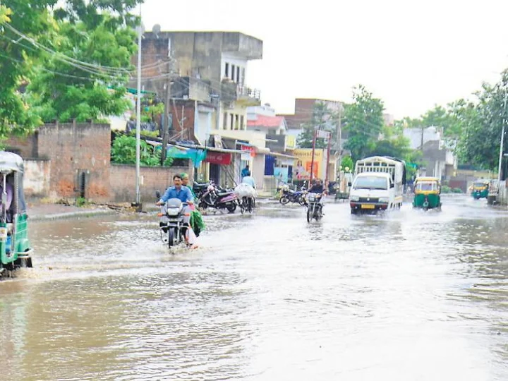 ગુજરાતમાં ધમાકેદાર વરસાદ