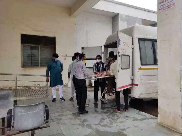 મહેસૂલ મંત્રી