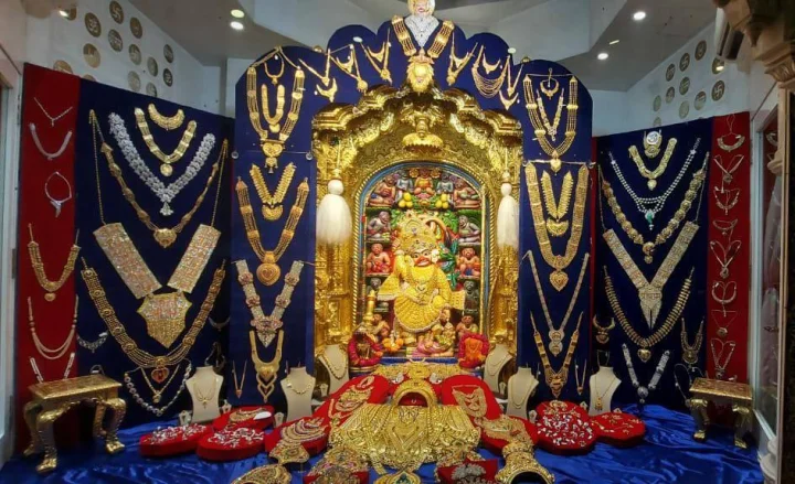 21 સોના-ચાંદીના આભૂષણ