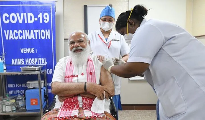 pM modi takes second dose of corona vaccine