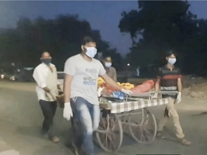 આ તે કેવી મજબૂરી!!! 