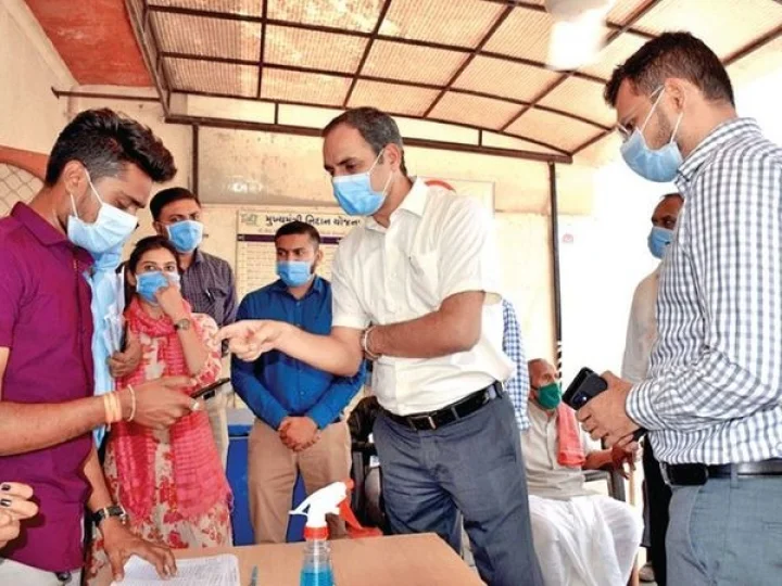 ગુજરાતમાં ગામડાંમાં કોરોના 