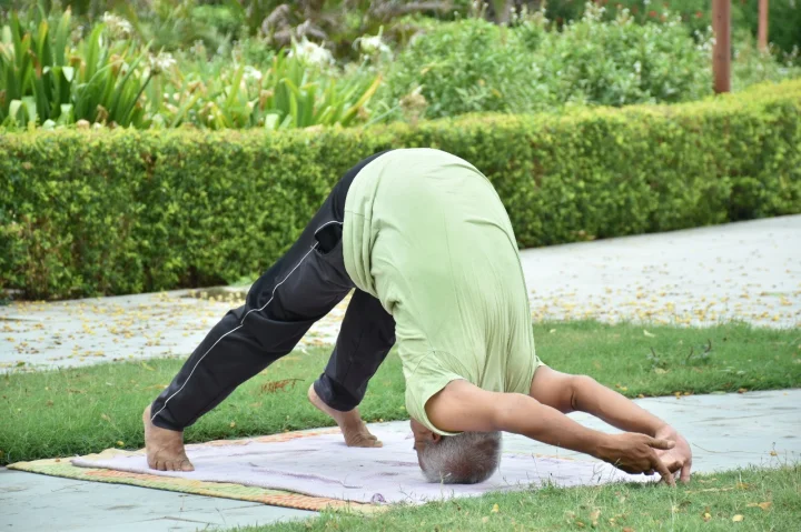 પાણીમાં યોગા