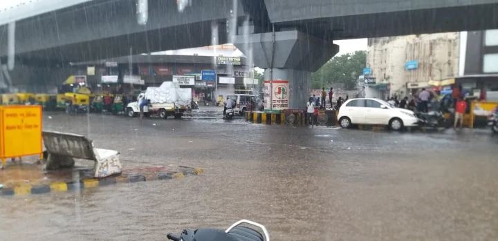 અમદાવાદ