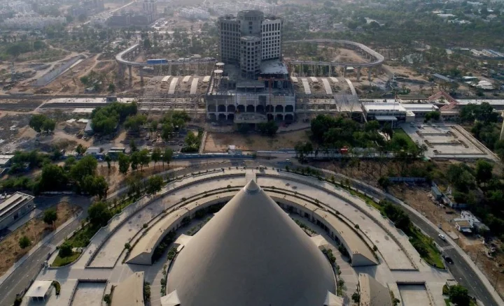 gandhinagar railway station hotel