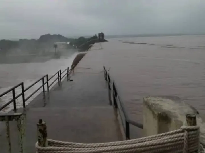Heavy Rains Cause Heavy Rains