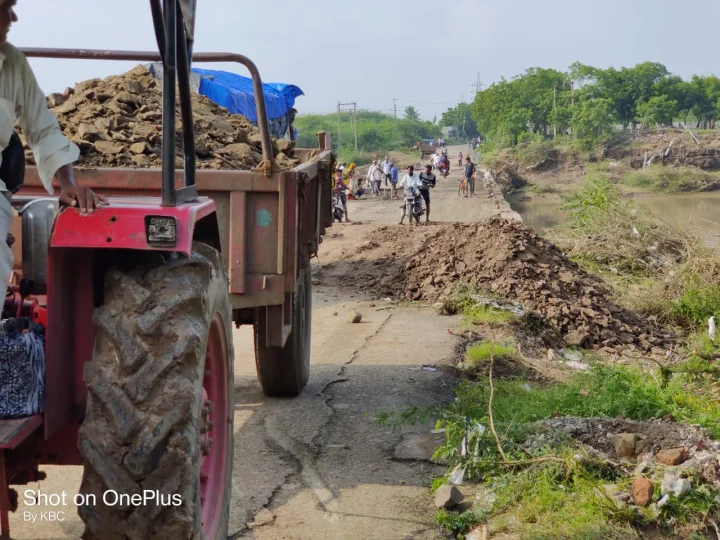 Roads of Manavadar