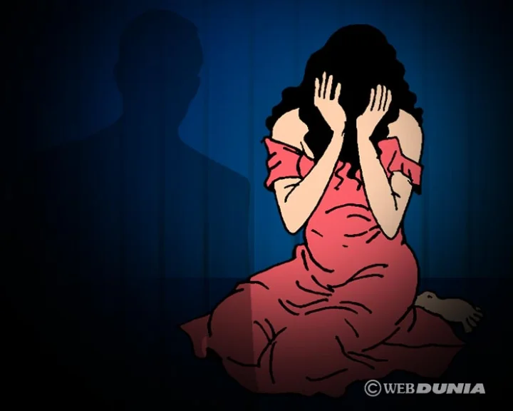 in ahmedabad a 17 year girl go to death besana a boy touch its private part 