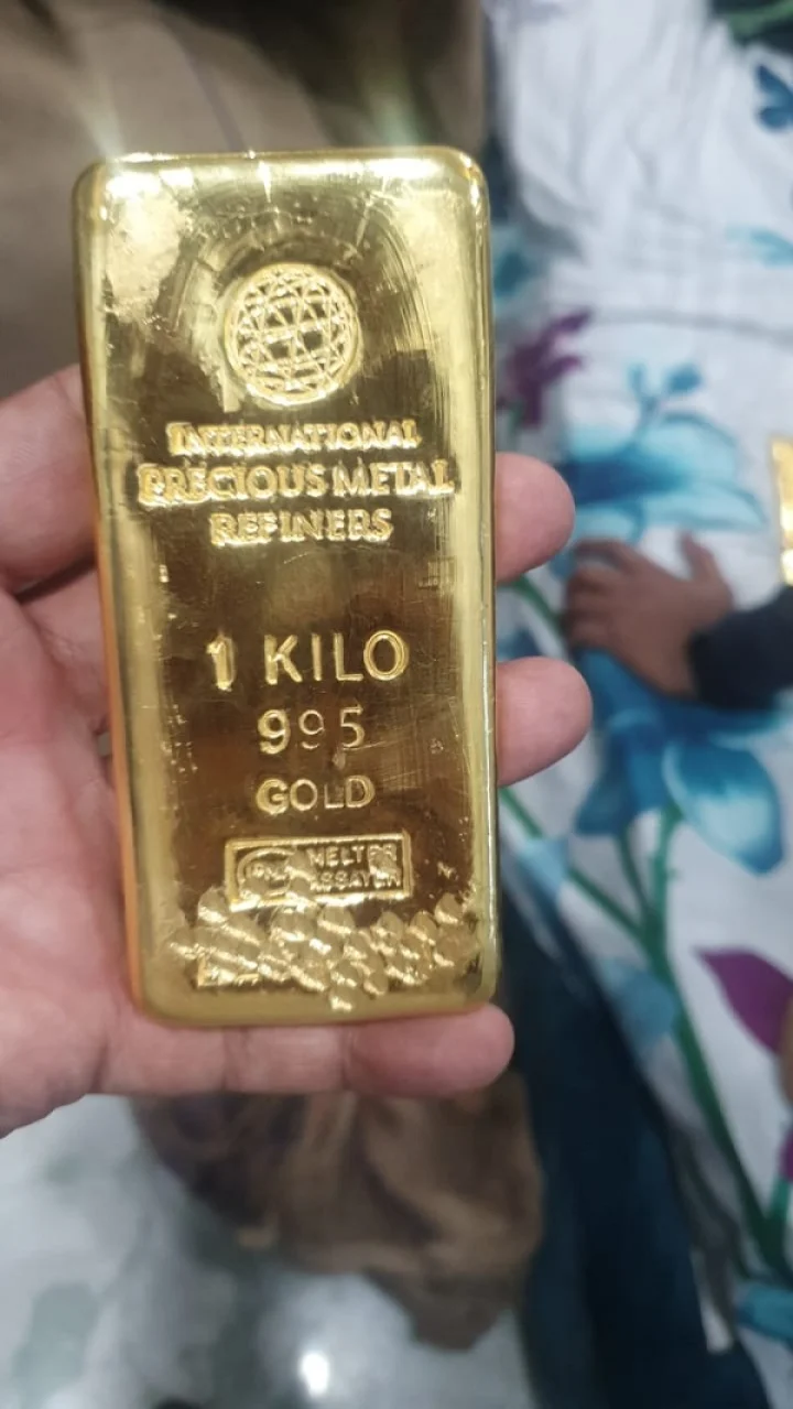 Ahmedabad team seized 23 kg of gold