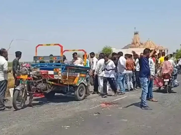 Family members on Mataji's darshan hit by truck on Bhavnagar-Vallabhipur highway, husband and wife killed