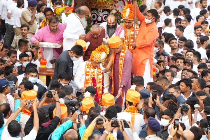 cm and home minister in rathyatra