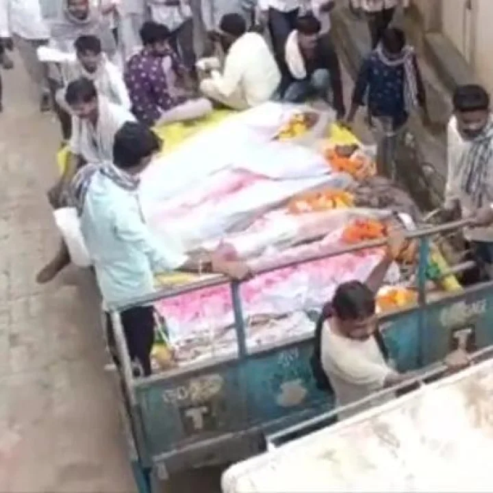 લઠ્ઠાકાંડની ઘટનામાં અત્યાર સુધીમાં 55 લોકોના મોત, હૈયાફાટ રૂદન અને વલોપાતથી ગામોમાં અજંપો