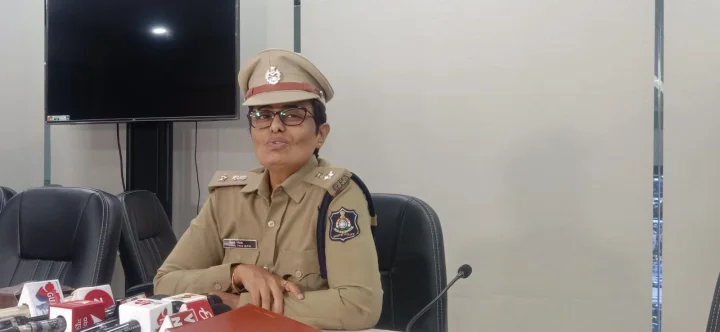 85 percent police turnout for assembly elections, 112 CAPF, 15 SRP companies will be deployed in Ahmedabad with 10,000 policemen.