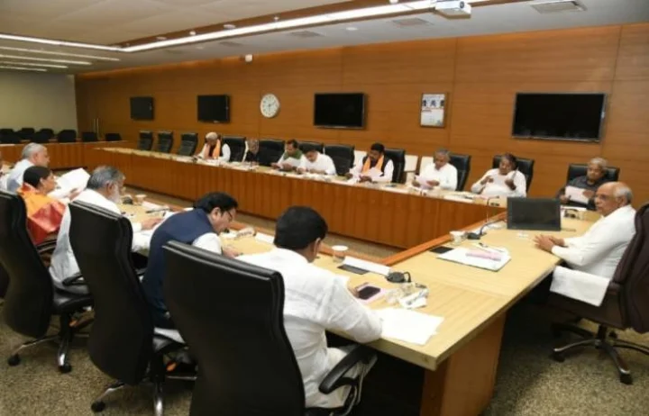Gujarat Cabinet meeting