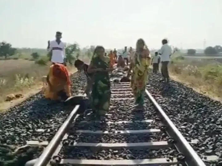 Gandhinagar-Madera railway track