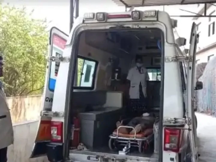 In Pardi of Valsad, the agitated father killed his son with an axe